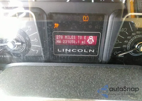 2007 Lincoln Navigator Ultimate z USA, uszkodzony, nr VIN 5LMFU28557LJ15348